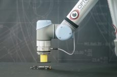 OptoForce introduce il senso del tatto nei robot